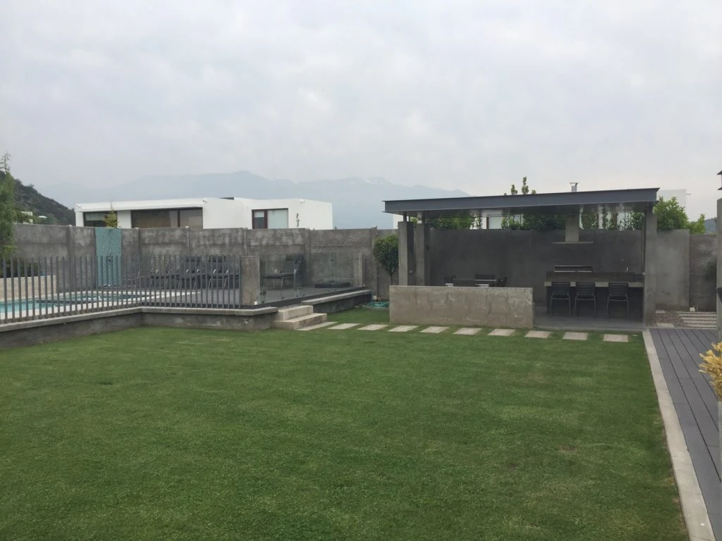 Piscina y quincho Lo Barnechea